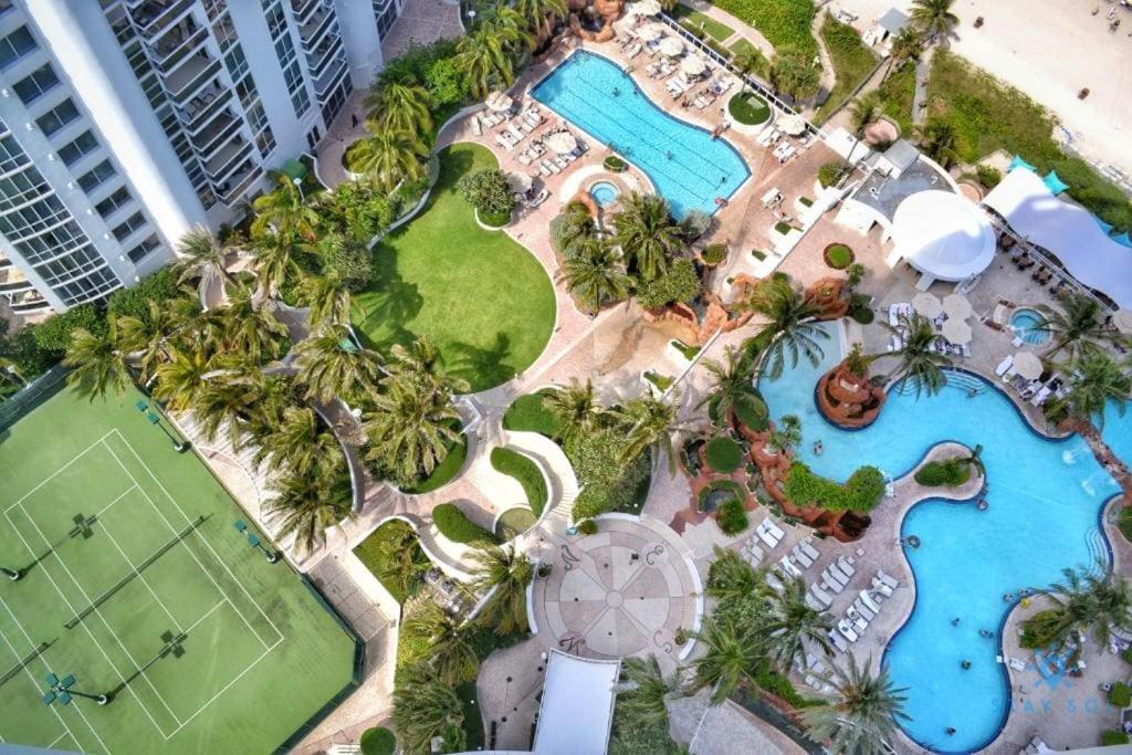 Deluxe Studio Balcony Bay View Amazing Pool Hotel Sunny Isles Beach Ngoại thất bức ảnh