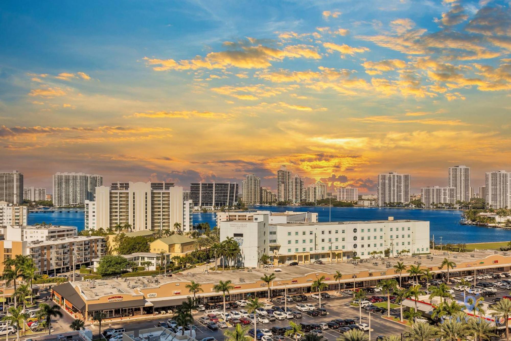 Deluxe Studio Balcony Bay View Amazing Pool Hotel Sunny Isles Beach Ngoại thất bức ảnh